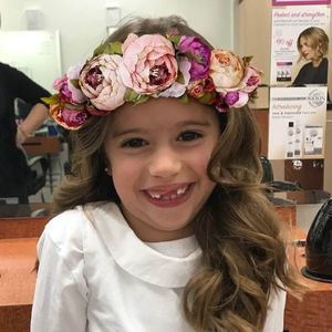 Meet your Posher, Lara